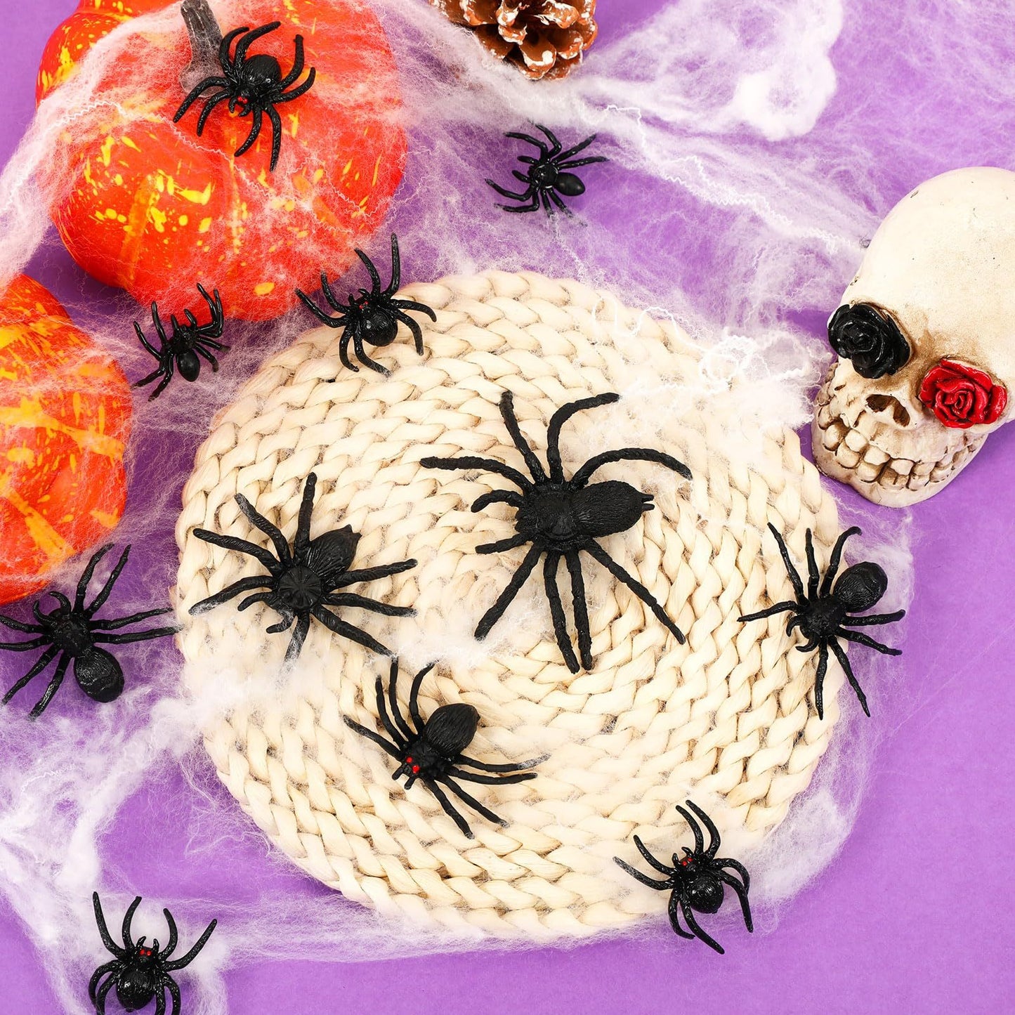 Plastic Spiders, 40 PCS Black Realistic Plastic Fake Scary Spiders Halloween Prank Props Halloween Spider Large And Small Fake Spider-Cannot Be Listed On Amazon Platform